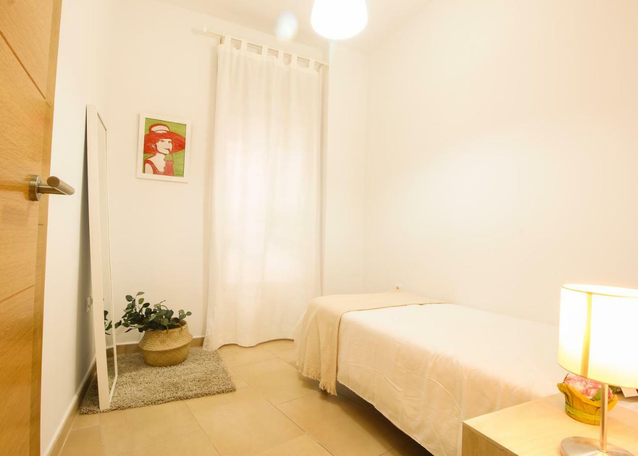 Apartamento San Julian Севилья Экстерьер фото