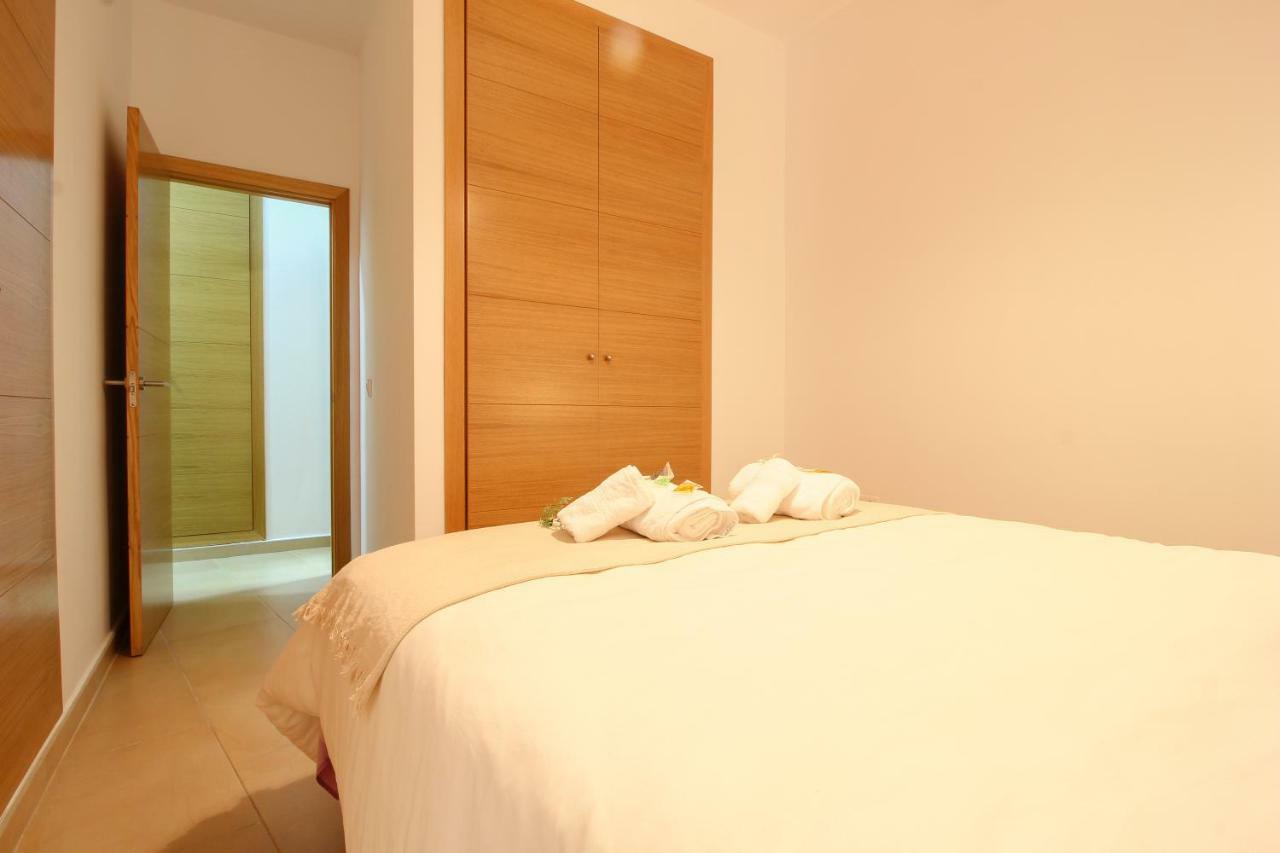 Apartamento San Julian Севилья Экстерьер фото