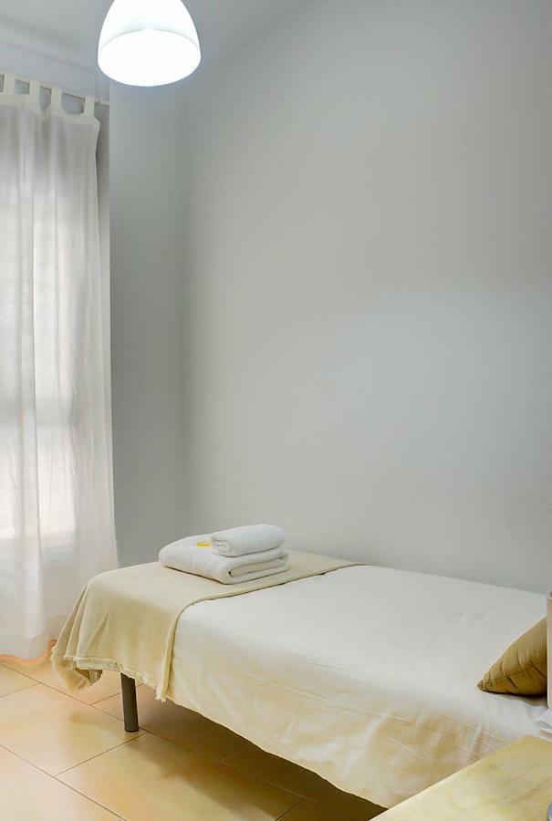 Apartamento San Julian Севилья Экстерьер фото